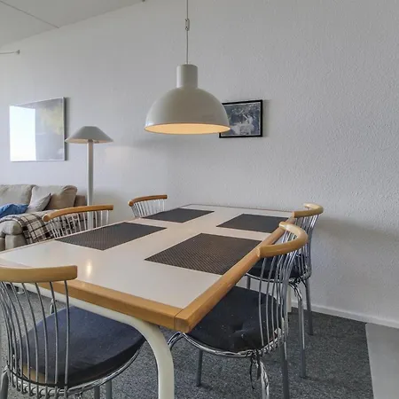 Appartamento Rubi - 50m From The Sea By Interhome